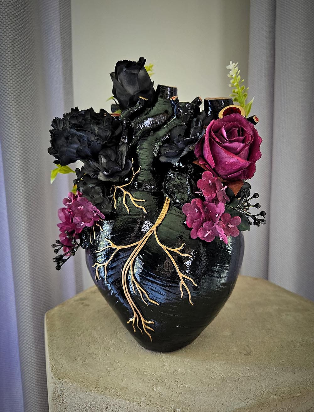 Heart Series Black Floral Sculpture - PikPoket. Mini Prints